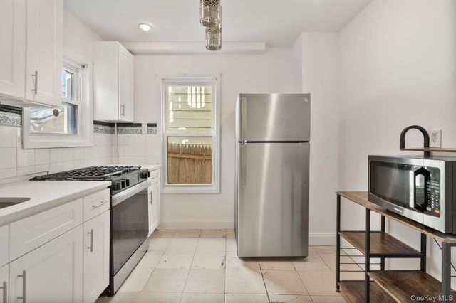 9022 82nd Road, Glendale, NY 11385