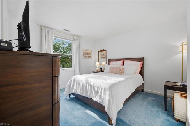 155 Crawford PW, Portsmouth, VA 23704