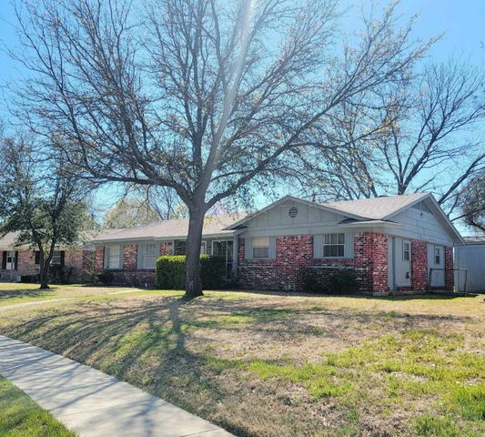 3205 Parkside Drive, Mesquite, TX 75150
