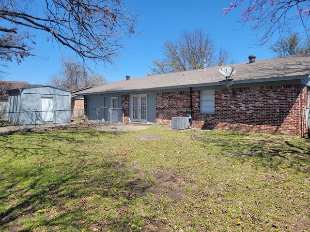 3205 Parkside Drive, Mesquite, TX 75150