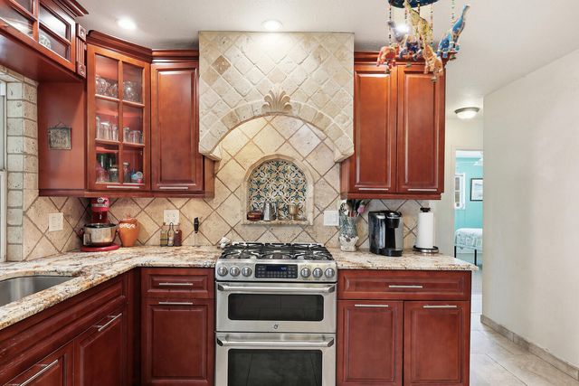 7137 Saint Andrews Road, Lake Worth, FL 33467