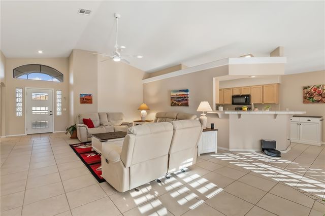 2264 Mountainside Drive, Bullhead City, AZ 86442