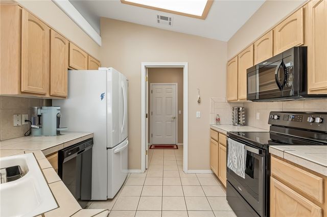 2264 Mountainside Drive, Bullhead City, AZ 86442