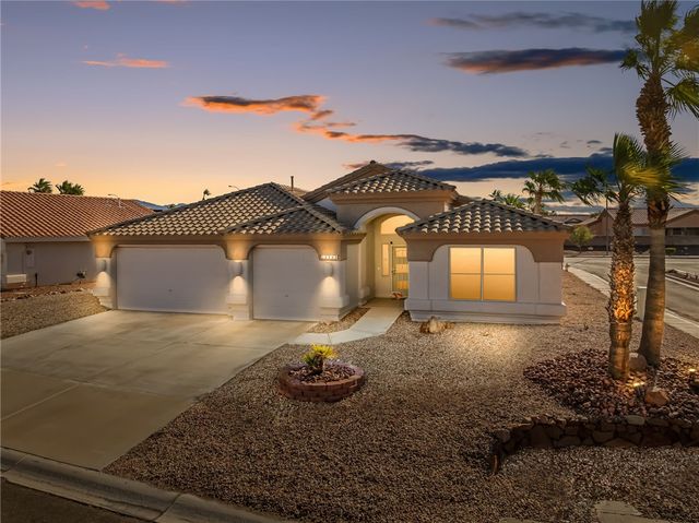 2264 Mountainside Drive, Bullhead City, AZ 86442