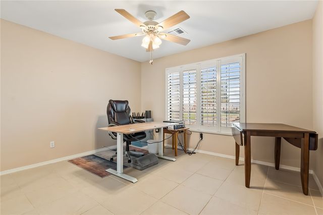 2264 Mountainside Drive, Bullhead City, AZ 86442