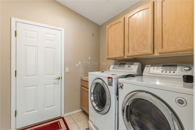 2264 Mountainside Drive, Bullhead City, AZ 86442