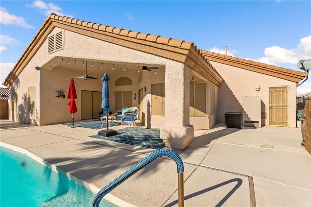 2264 Mountainside Drive, Bullhead City, AZ 86442