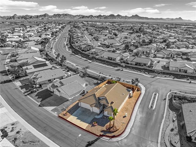 2264 Mountainside Drive, Bullhead City, AZ 86442