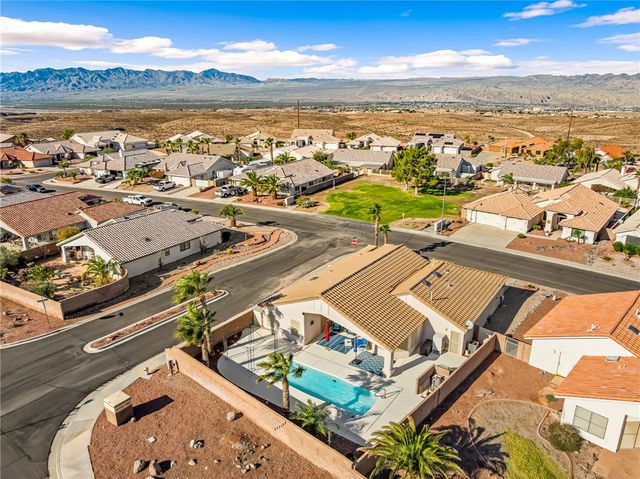 2264 Mountainside Drive, Bullhead City, AZ 86442