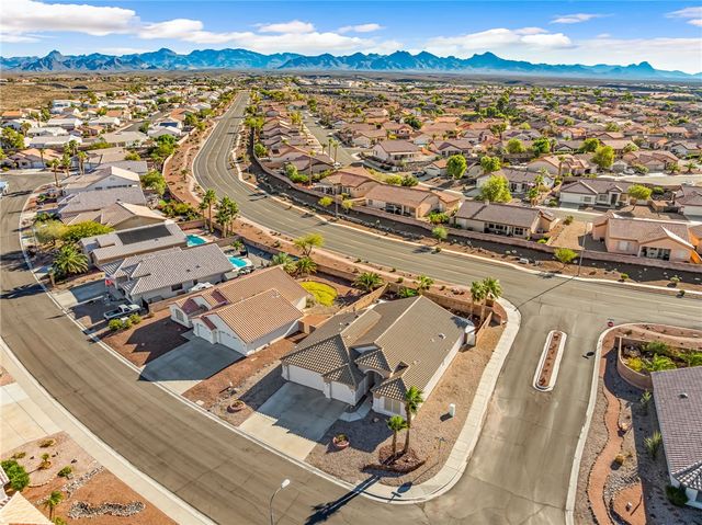 2264 Mountainside Drive, Bullhead City, AZ 86442