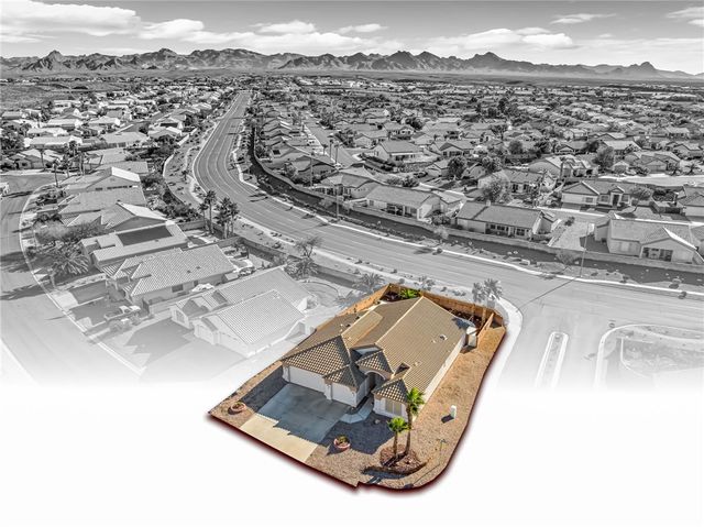 2264 Mountainside Drive, Bullhead City, AZ 86442