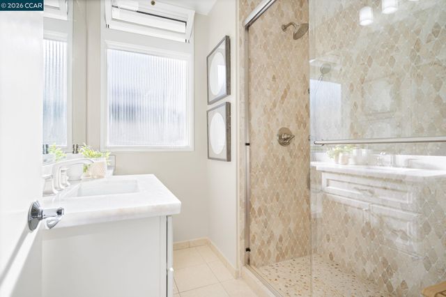 1590 Daniels Dr, San Leandro, CA 94577