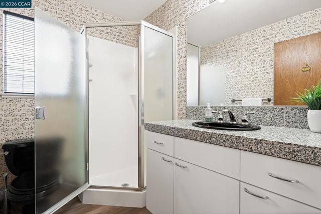 1590 Daniels Dr, San Leandro, CA 94577