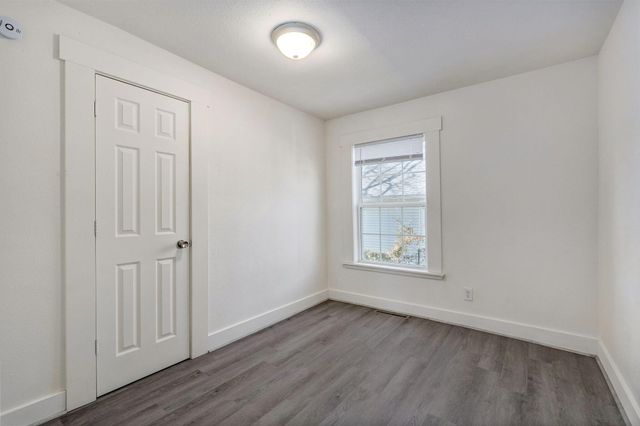 800 W Della Street, Springfield, MO 65803