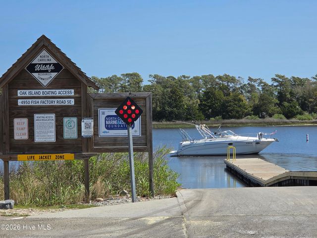 3 Barnes Bluff Drive SE, Southport, NC 28461
