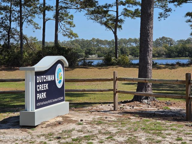 3 Barnes Bluff Drive SE, Southport, NC 28461