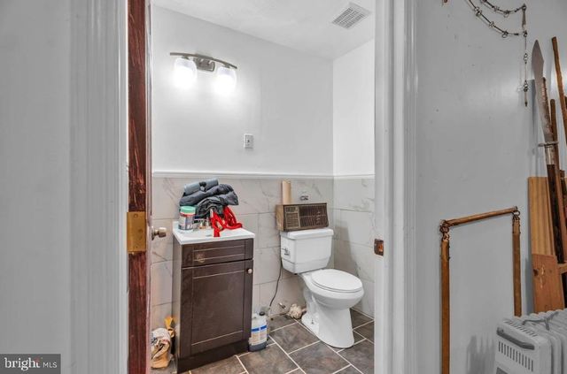 1715 S BROADWAY, Camden, NJ 08104