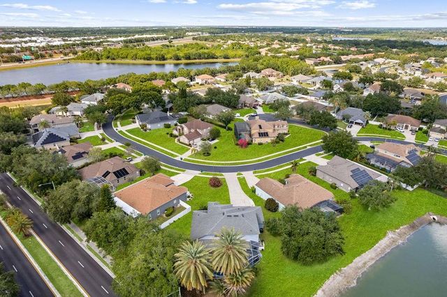 13044 LAKESHORE GROVE DRIVE, Winter Garden, FL 34787