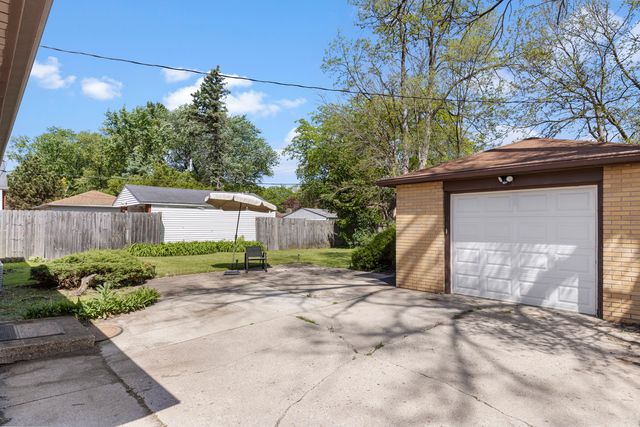 2119 Midway Drive, Rockford, IL 61103