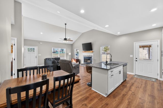 120 Melrose St, Mc Ewen, TN 37101