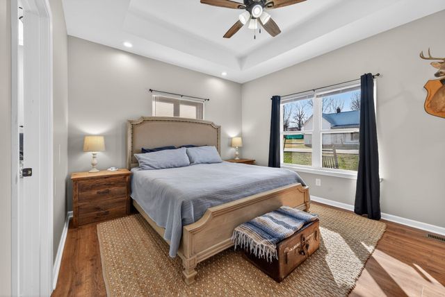 120 Melrose St, Mc Ewen, TN 37101