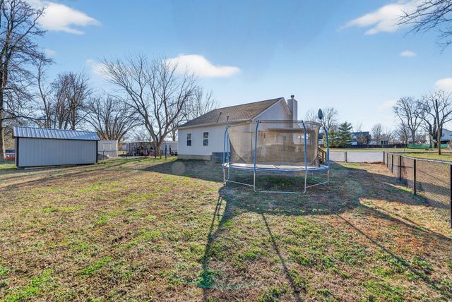 120 Melrose St, Mc Ewen, TN 37101