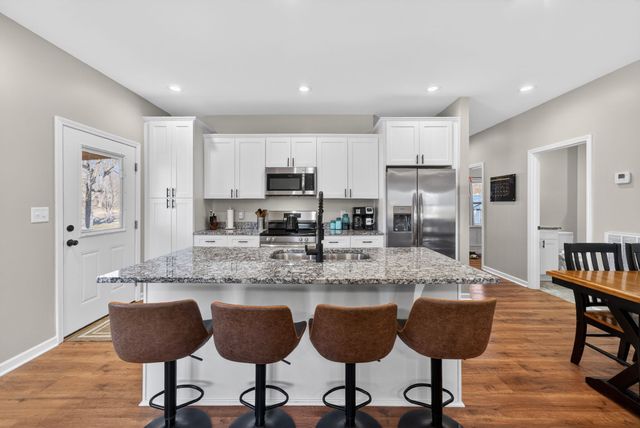 120 Melrose St, Mc Ewen, TN 37101