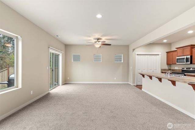 5030 35th Street E, Fife, WA 98424