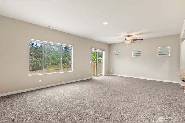 5030 35th Street E, Fife, WA 98424