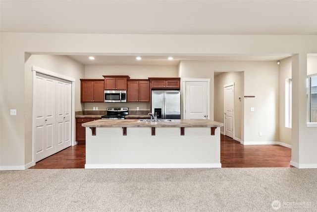 5030 35th Street E, Fife, WA 98424