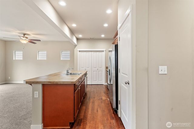 5030 35th Street E, Fife, WA 98424