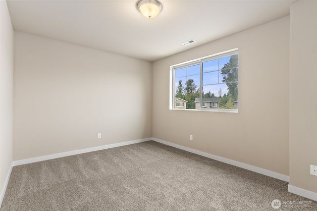 5030 35th Street E, Fife, WA 98424