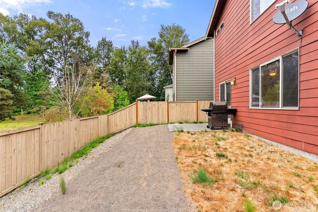 5030 35th Street E, Fife, WA 98424