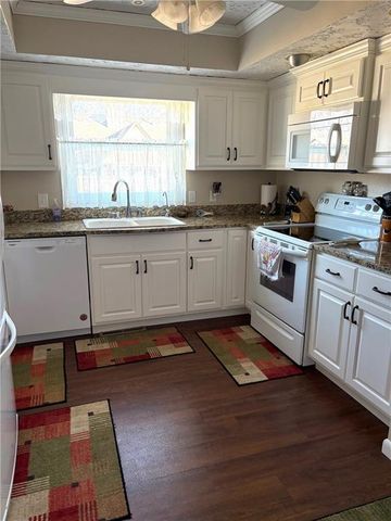 2700 Fairway Drive, Independence, KS 67301