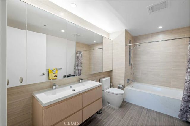 877 Francisco Street 4111, Los Angeles, CA 90017