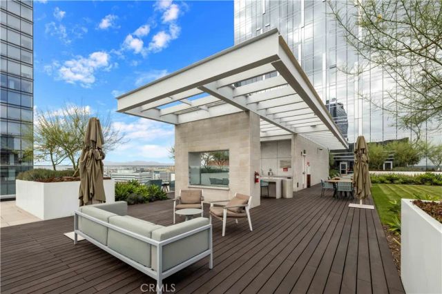 877 Francisco Street 4111, Los Angeles, CA 90017