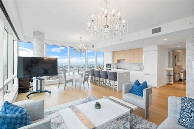 877 Francisco Street 4111, Los Angeles, CA 90017