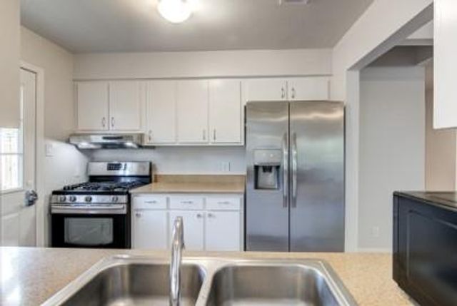 311 W Mary ST A, Austin, TX 78704