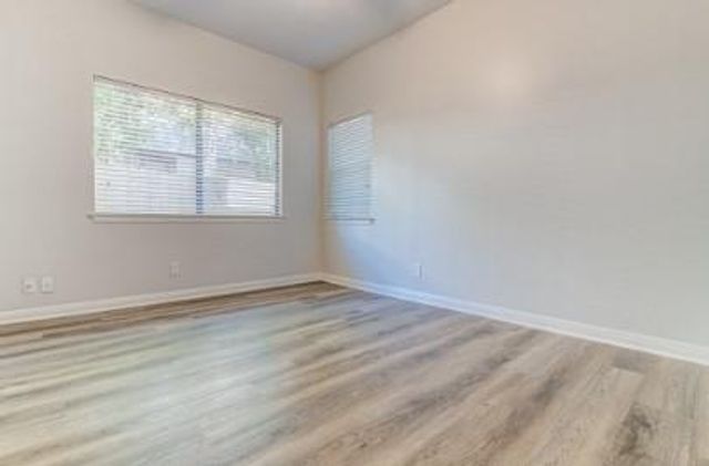 311 W Mary ST A, Austin, TX 78704