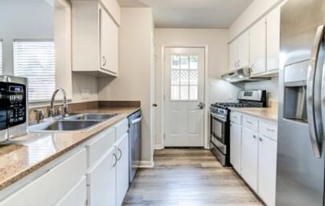 311 W Mary ST A, Austin, TX 78704