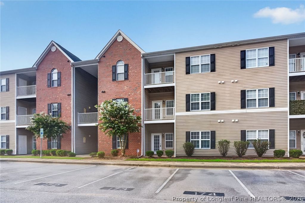 612 Marshtree Lane 103, Fayetteville, NC 28314 — photo 4