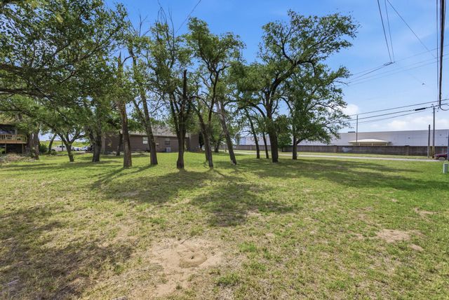 453 & 455 S Carlton, Wichita, KS 67209