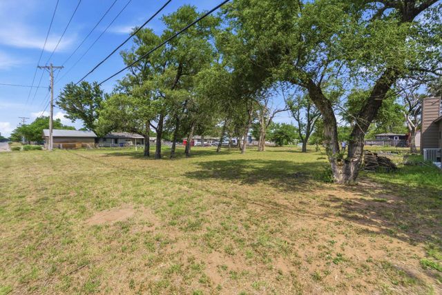 453 & 455 S Carlton, Wichita, KS 67209