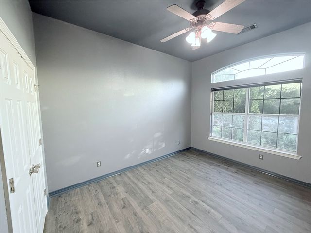 101 Arapaho W, Sherman, TX 75092