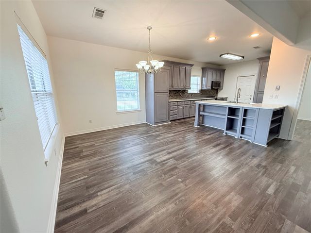101 Arapaho W, Sherman, TX 75092