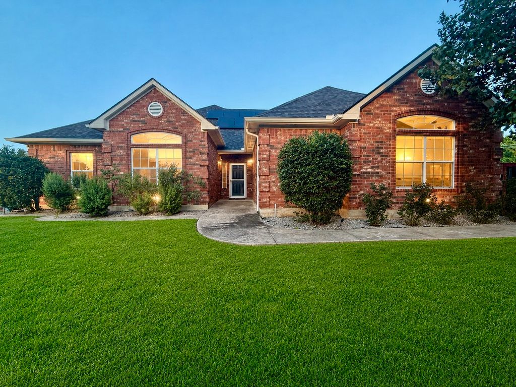 101 Arapaho W, Sherman, TX 75092