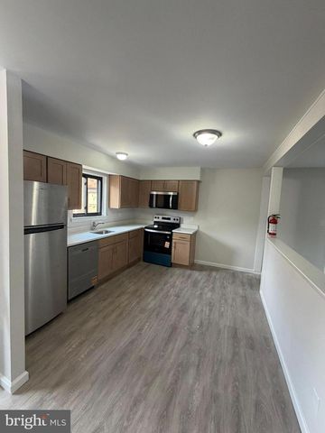 812 MEADOW WOODS, Lawrenceville, NJ 08648