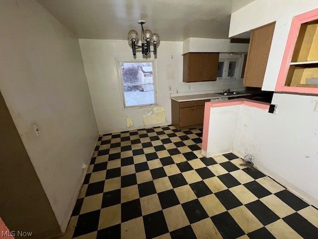 20751 Selfridge, Highland Hills, OH 44122