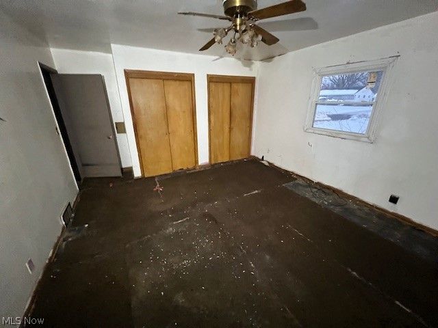 20751 Selfridge, Highland Hills, OH 44122