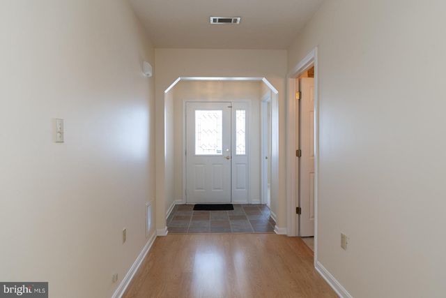 1885 ROSSER LN, Winchester, VA 22601